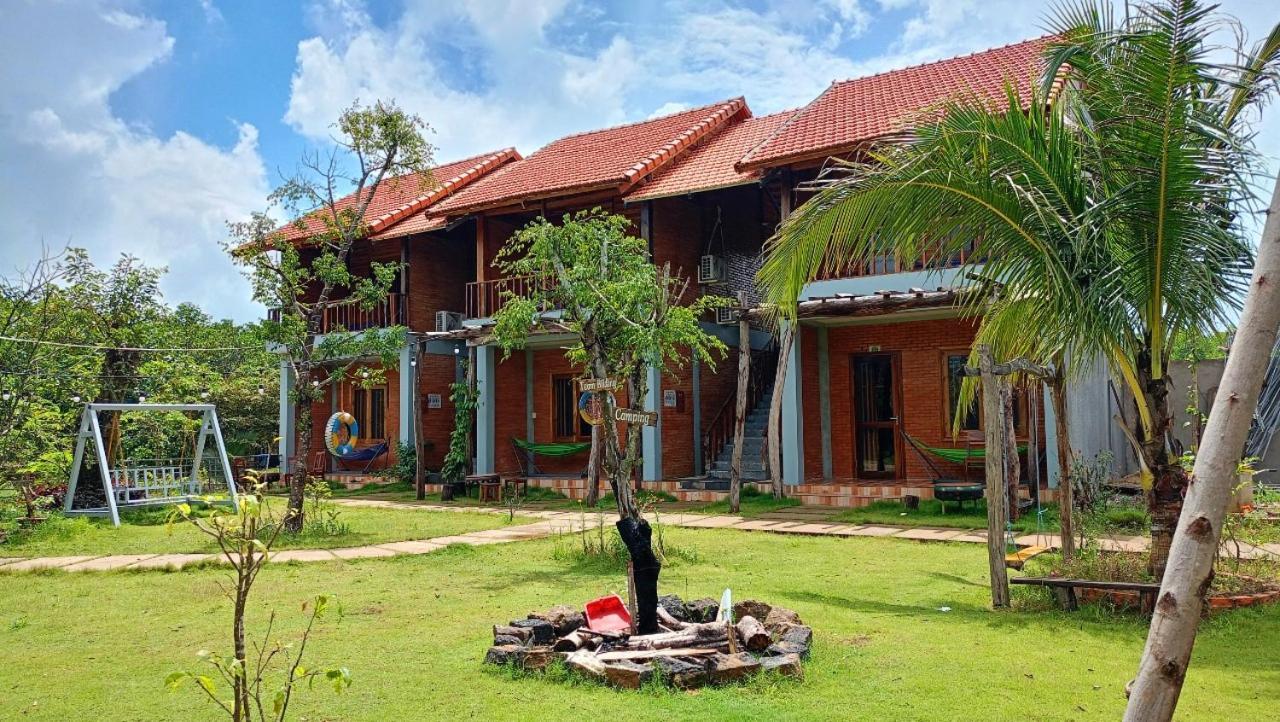 Sunny Eco Lodge Cat Tien Exterior photo