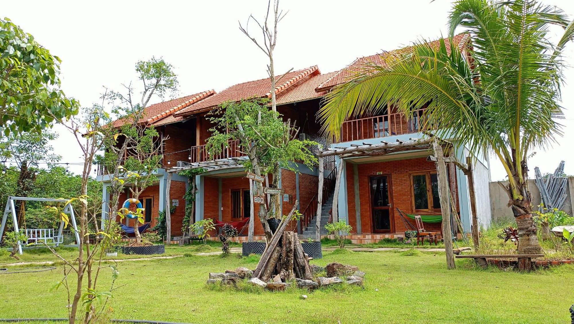 Sunny Eco Lodge Cat Tien Exterior photo